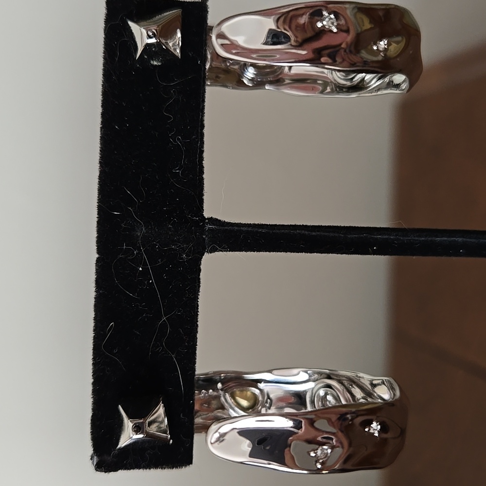 ALEXIS BITTAR - NWOT Green Stone Crumpled Hoop Earrings - Picture 4 of 7